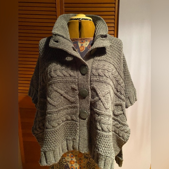La Fée Maraboute cable knit cardigan. Size 1 - Picture 5 of 8